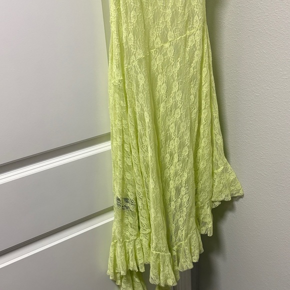 Kimchi Blue Lace Ruffle Dress in Light Green - Picture 8 of 12